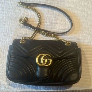 GUCCI BAG - beautiful black Marmont Camera Bag